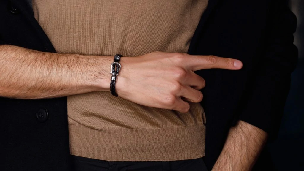 кожаные браслеты